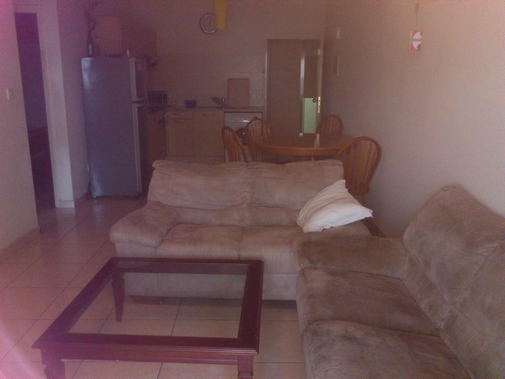 Carisa Olympic Court Apartment ลาร์นาคา ห้อง รูปภาพ